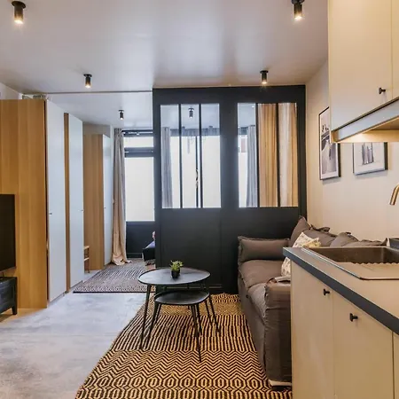 Apartment Comfortable Flat - 1br-4p - Place De Clichy Paris